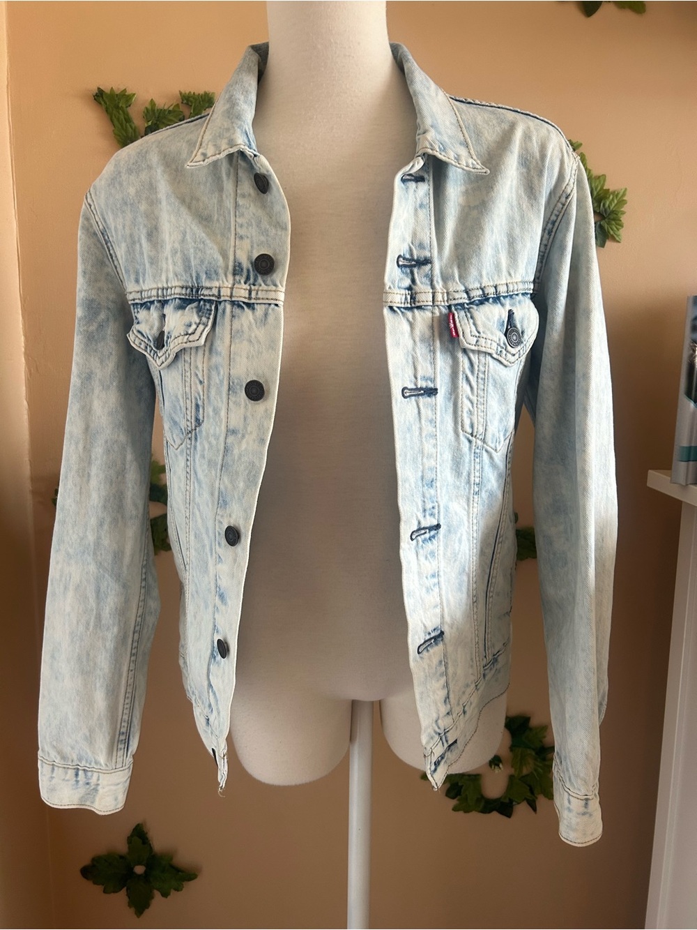 Levi's Light Blue Acid Wash Denim Jacket - Women's